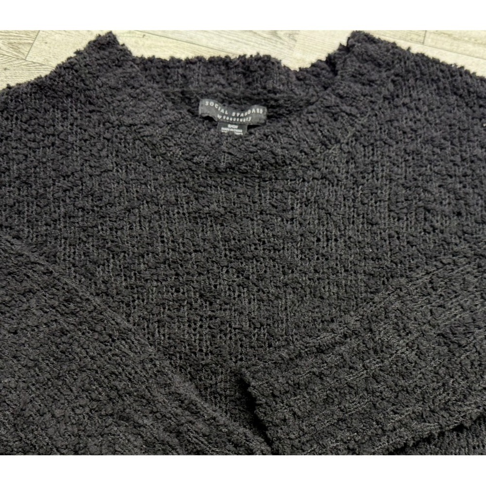 Social Standard by Sanctuary Cara Crew Popcorn High Pile Top in Black Size Small